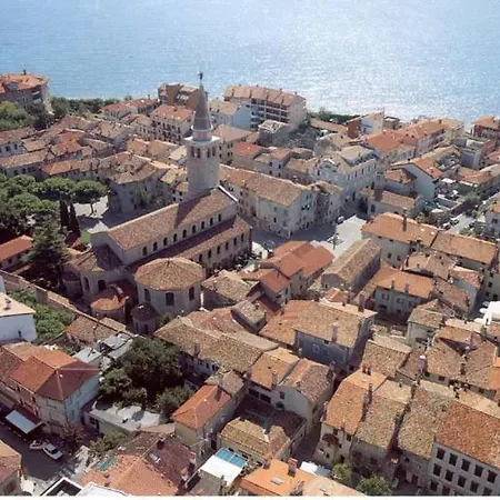 Apartman Dora *
